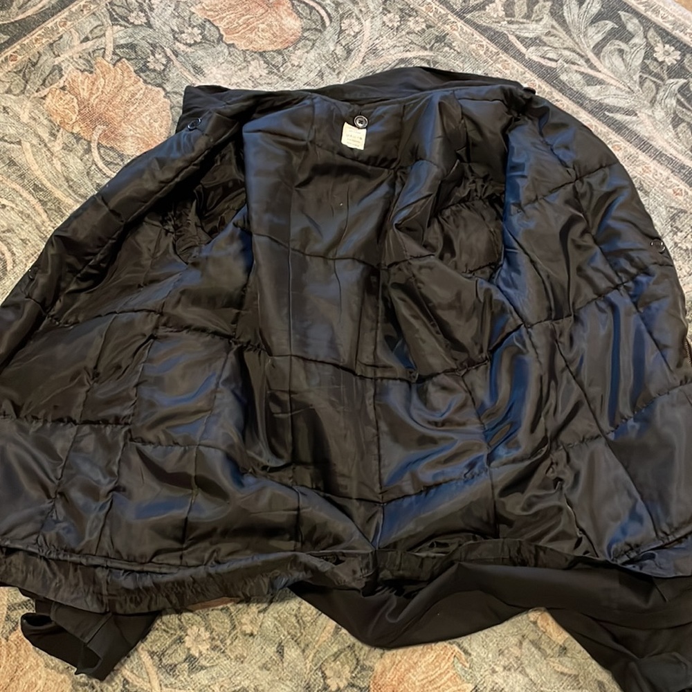 Officially licensed vintage Slayer trench coat w/ inner liner vest and hoodie. - Picture 7 of 13